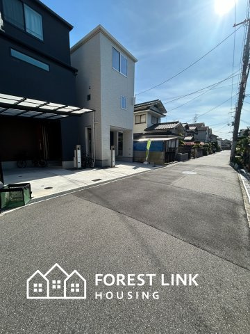 約5ｍの公道に面しており、車の出し入れもスムーズに行えます！