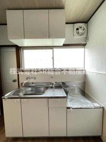 キッチン新調されております♪