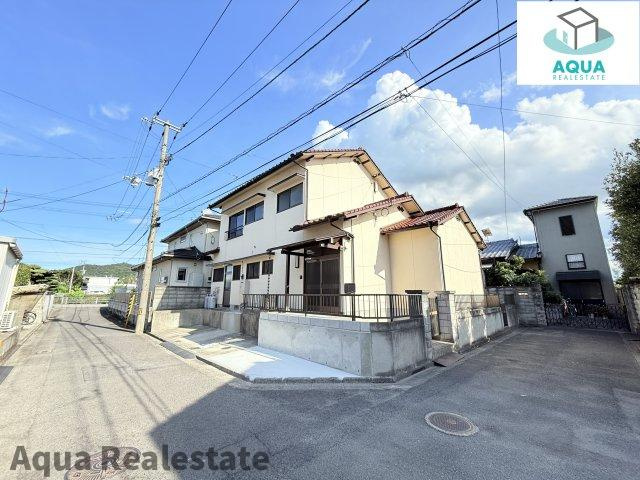 前面道路含む現地写真です