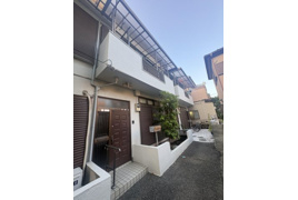 戸田市笹目5丁目テラスハウス ４部屋・屋根裏収 納あり の外観
