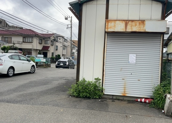 物件の詳細については、現地を見てわかること以外に、役所や法務局などで調べないとわからないことがあります。そのため、現地に行く場合は、もしこの物件を買ったらどのような生活ができるかをイメージしましょう。