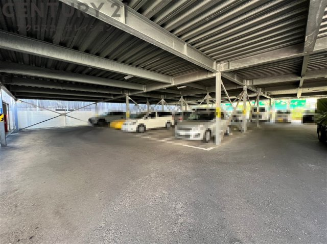 屋根付き駐車場