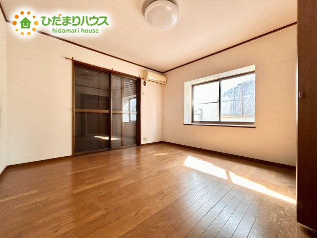 主寝室：8帖