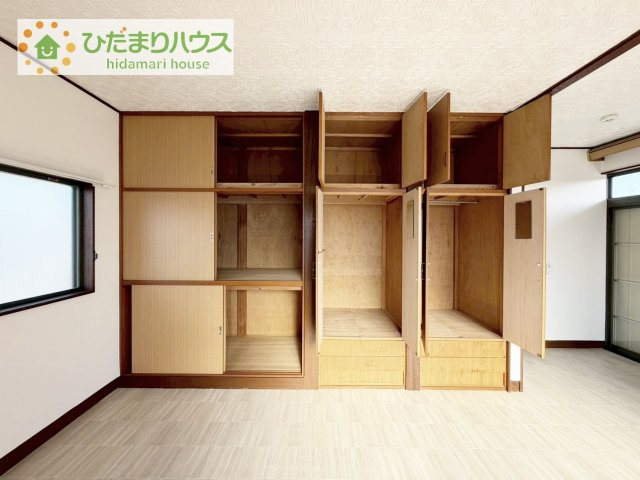お洋服の多い女性に人気！収納力の高いクローゼット付き☆彡