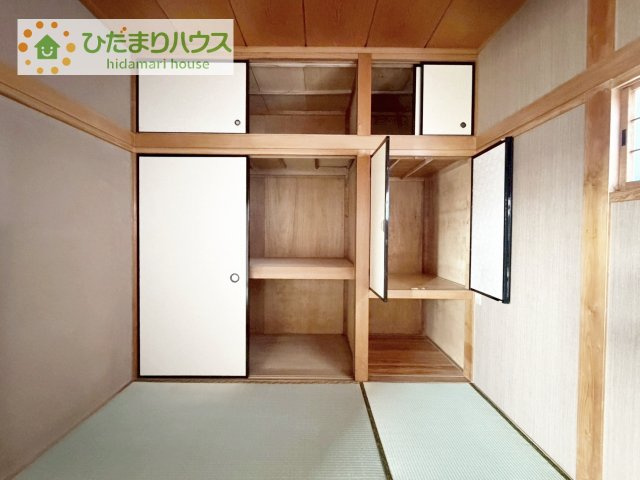 季節ごとの入れ替え不要、頼もしい収納(*^-^*)