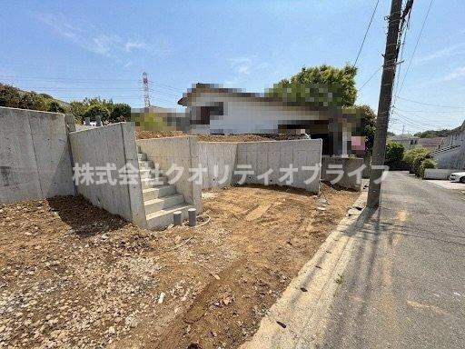 周辺は第1種高度地区に指定された良好な住環境