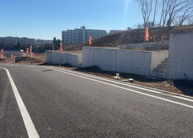 物件の詳細については、現地を見てわかること以外に、役所や法務局などで調べないとわからないことがあります。そのため、現地に行く場合は、もしこの物件を買ったらどのような生活ができるかをイメージしましょう。