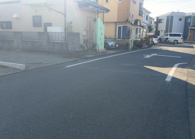 土地探しをしていると都市計画区域という言葉を目にすると思います。法律によって、都道府県知事や国土交通大臣が指定するエリアのことを指しており、都市計画区域は市街化区域と市街化調整区域に分けられています。