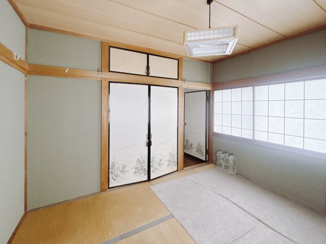 ■和室｜旅館のような趣を感じられる、くつろぎの住空間です。落ち着いた和の雰囲気が、日々の暮らしに癒しをもたらします♪
