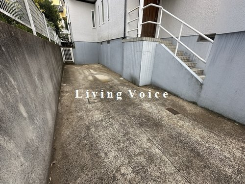 厚木市毛利台2丁目　中古一戸建て