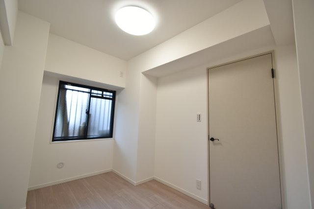 フローリング・クロス・建具・照明全て新調しているので、気持ちよくお住まいいただけます♪