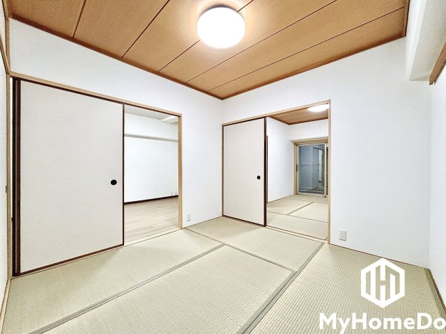 畳の香りに包まれる、心落ち着く和の空間。忙しい日常の中で、ほっと一息つける癒しの住まい。