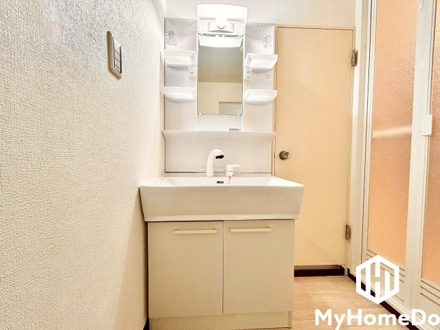 家族みんなが使いやすい洗面所で、毎日の暮らしがもっと便利に