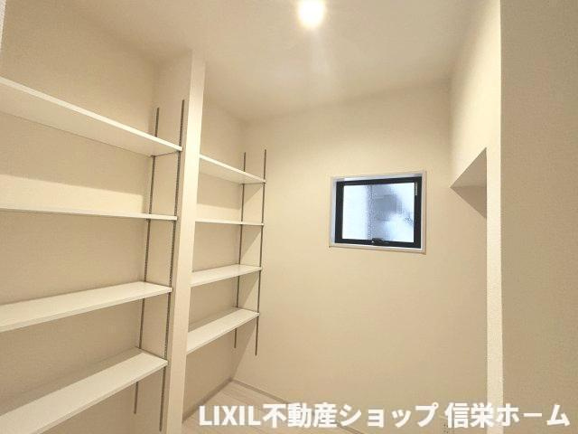 パントリーや物置きに♪
