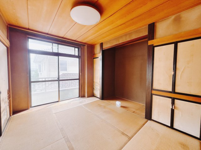 ■和室｜来客時には宿泊スペースとしても活躍します。畳はご入居直前に入れさせていただきます(　＾＾　)