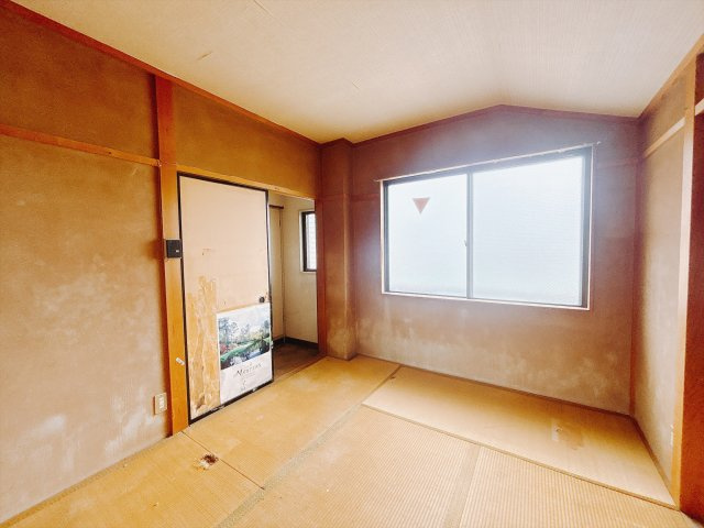 ■和室｜和室を書斎にしたり、冬にはコタツを敷いて家族みんなで年越しをするのもいいですね。家族みんなのお気に入りの空間になります♪