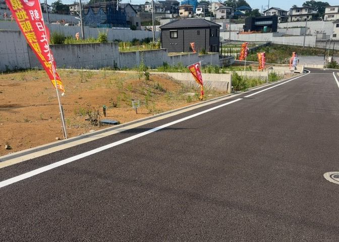 物件の詳細については、現地を見てわかること以外に、役所や法務局などで調べないとわからないことがあります。そのため、現地に行く場合は、もしこの物件を買ったらどのような生活ができるかをイメージしましょう。