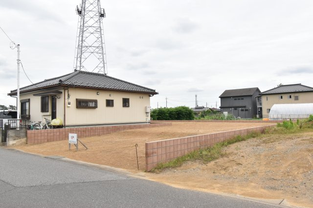 敷地約60坪・自由設計で夢のマイホームはいかがでしょうか・お好きなハウスメーカーで建築可能です！出羽小学校まで徒歩約9分(700ｍ)！お気軽にお問い合わせください！