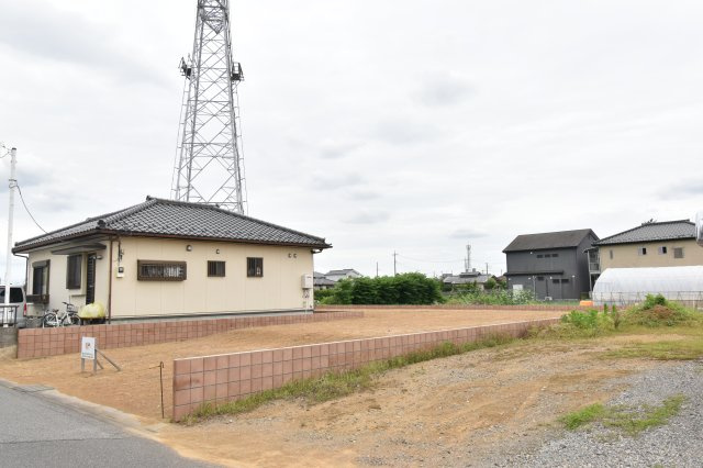 敷地約60坪・自由設計で夢のマイホームはいかがでしょうか・お好きなハウスメーカーで建築可能です！出羽小学校まで徒歩約9分(700ｍ)！お気軽にお問い合わせください！