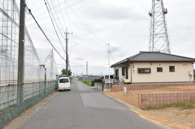 敷地約60坪・自由設計で夢のマイホームはいかがでしょうか・お好きなハウスメーカーで建築可能です！出羽小学校まで徒歩約9分(700ｍ)！お気軽にお問い合わせください！
