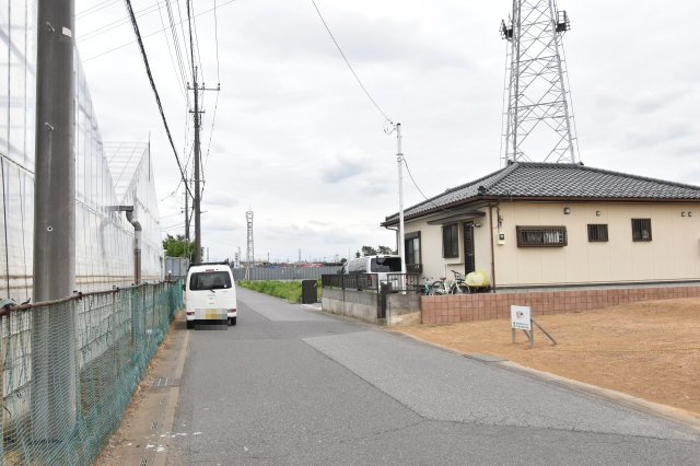 敷地約60坪・自由設計で夢のマイホームはいかがでしょうか・お好きなハウスメーカーで建築可能です！出羽小学校まで徒歩約9分(700ｍ)！お気軽にお問い合わせください！