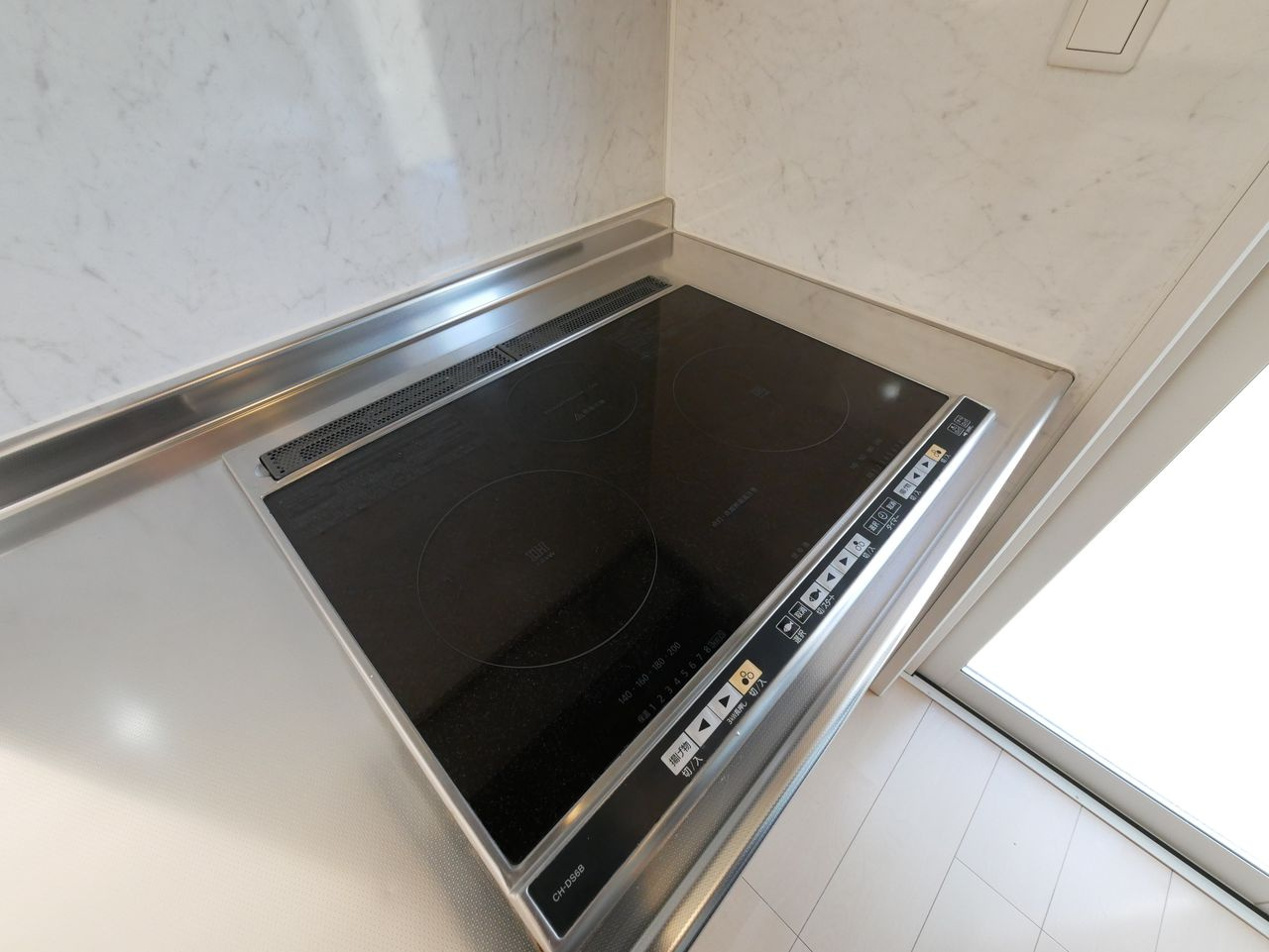 ＩＨクッキングヒーター