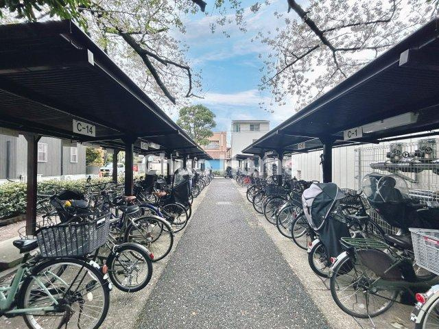 【自転車置き場】最新の空き状況や費用などの詳細は担当スタッフまでお問い合わせください。