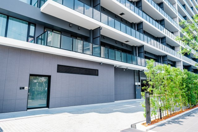 【敷地内駐車場】建物に内包することで景観に配慮したタワーパーキング！全部で248台を駐車可能！