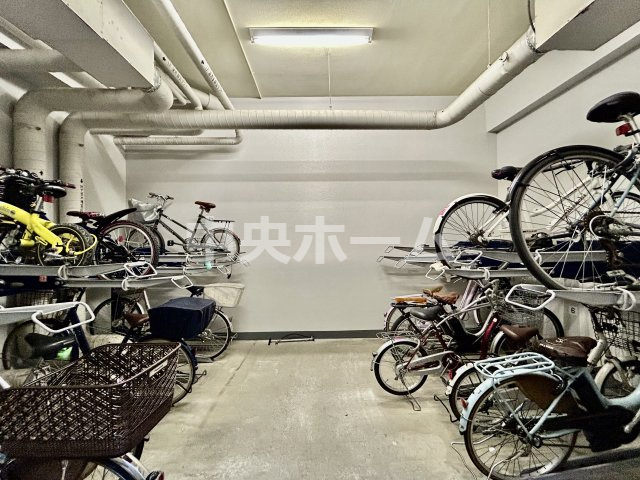 【自転車置き場】最新の空き状況や費用などの詳細は担当スタッフまでお問い合わせください。