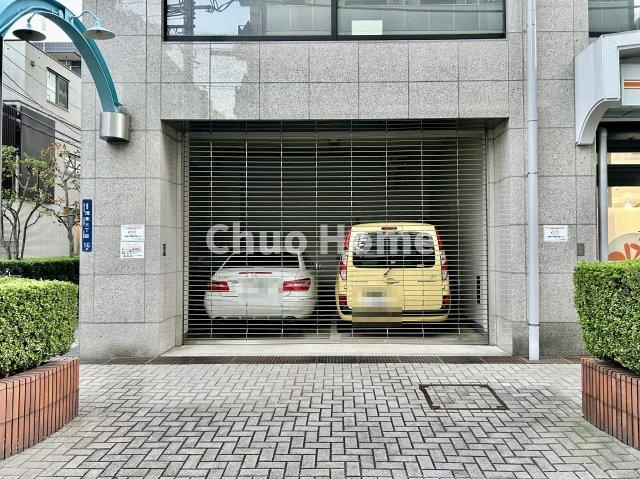 【敷地内駐車場】最新の空き状況や費用などの詳細は担当スタッフまでお問い合わせください。