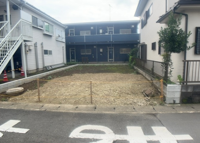隣家の土地はどうなっているのか、生活利便施設が近くにあるのか、学校まで近いかなど、お客様のライフスタイルにあわせたイメージが重要です。また、近くにあると困る施設が近くにないかも確認するといいでしょう。