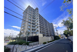 ジオ川西多田パークサイト 3階の外観