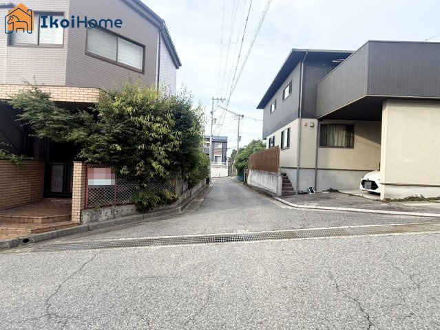 ●年中無休：当日予約可●朝霧小学校徒歩3分・朝霧中学校徒歩3分！通学に大変便利な立地です！