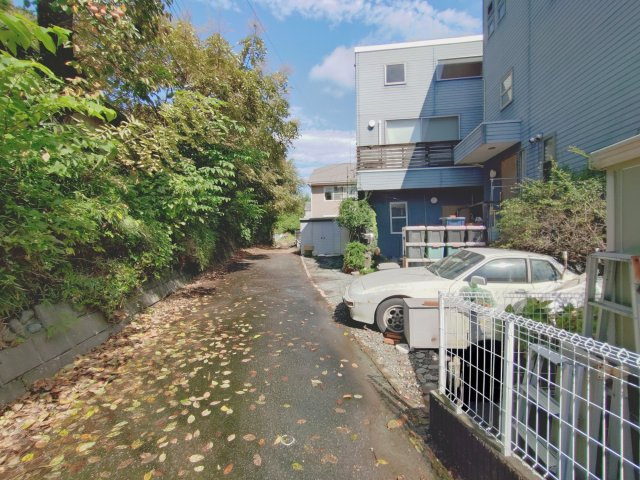 前面道路の街並み？