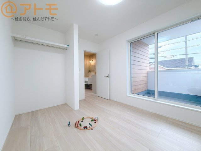 お子様のお友達が遊びに来た時も、子供部屋があると楽しく過ごせますね♪
