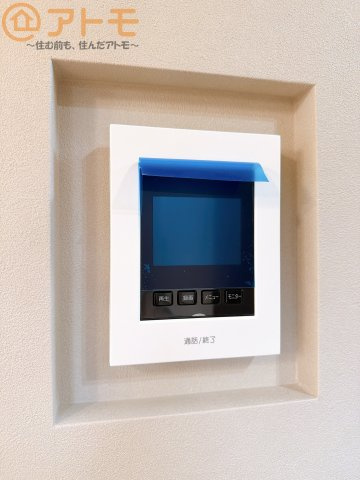 TVモニター付きインターホンは訪問者を確認することができて、防犯性に優れています♪