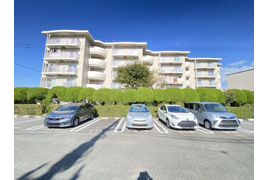 大津シーハイツC棟の外観