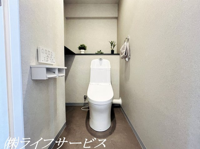 温水洗浄便座付トイレ