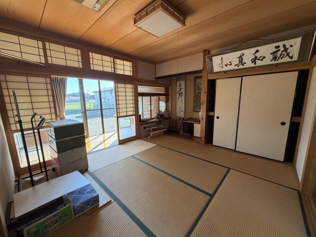 落ち着いた雰囲気の和室付きです