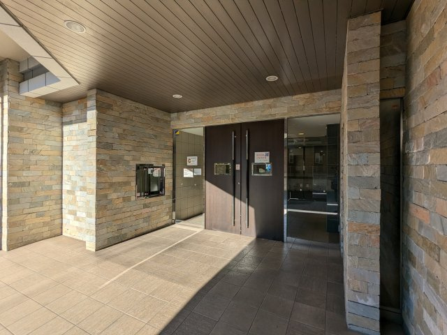 マンションの入り口です