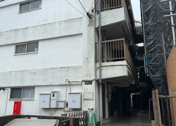 景色重視でお家選ぶをするとスーパーが遠い！学校が遠い！など生活をするうえで利便性で困ることもあります。まず一度現地を見学する際に、周辺の施設などがあるかを確認し、暮らし始めた後のことを想像しましょう。