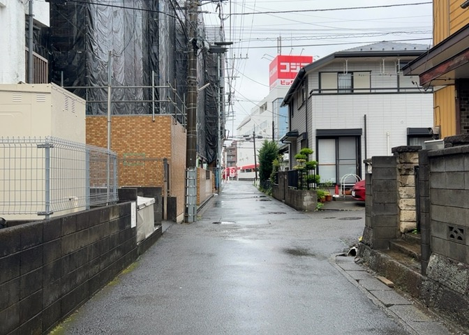 眺望の良さを楽しめるダイニングキッチンで家族団らんの時間を過ごしてはいかがでしょうか。バルコニーから見える景色を家族で眺める時間は、時間が経つのを忘れてしまいそうですね。是非、現地を見に行きましょう！