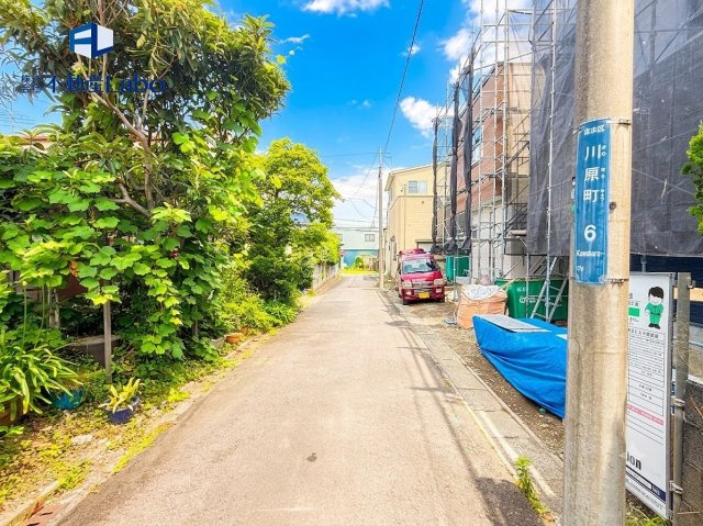 岡小学校まで徒歩約10分♪