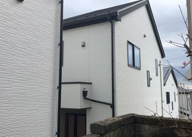 土地の地勢が高台の場合、景色を綺麗にみることができ、景色にこだわってお家探ししている方におすすめです！また平坦地よりも風通しがいいというメリットがあります。デメリットもあるので是非現地でご確認下さい。