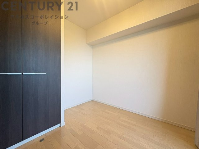 創造性や成長を促す遊びの空間を提供。学習や趣味に集中できる環境を整えます。個別のプライベートスペースは自己表現と自立心を育み、心地よい睡眠環境を整えリラックスできる場所を提供。　