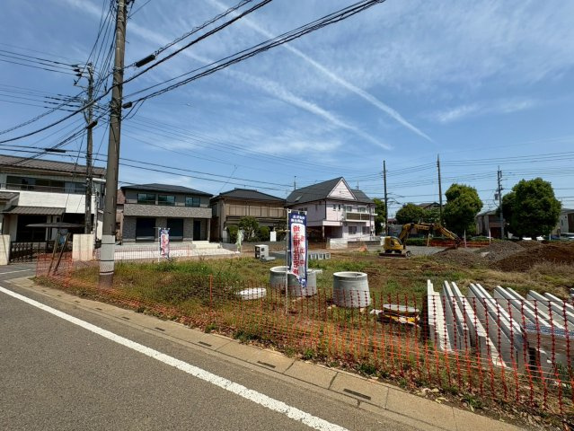対象地：G区画　全10区画　　間取り・外観・設備まで自由にプランニング可能。暮らし方に合わせた住まいをご提案できます。花田小学校まで徒歩約4分(270ｍ)、毎日の通学がしやすい住環境です。