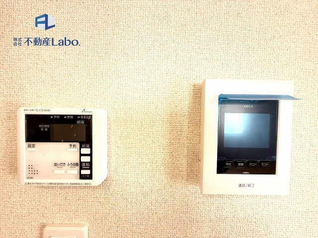 ●カラーモニター付きインターフォン●　録画機能も付いているので、ご不在時も安心♪