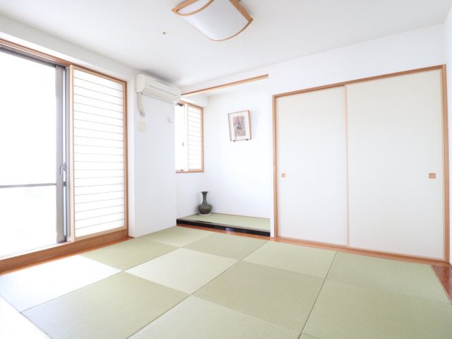 【和室】約7.5帖！押入れ完備◎和室なのでクッション性があります！