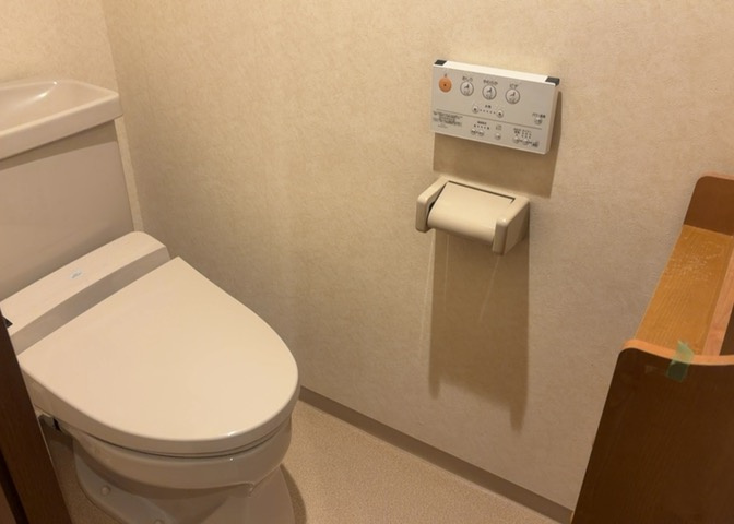 トイレは大きさや形、機能、抗菌性などが異なる多種多彩なタイプが各メーカーから出ています。それぞれに良さがあるため、事前にどういったタイプのトイレがいいのかをご家庭内で決めて、内見に行くといいでしょう。