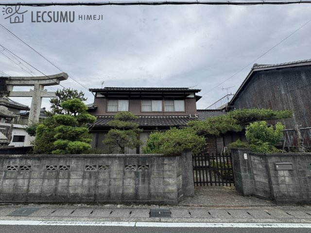 外観：328000607320